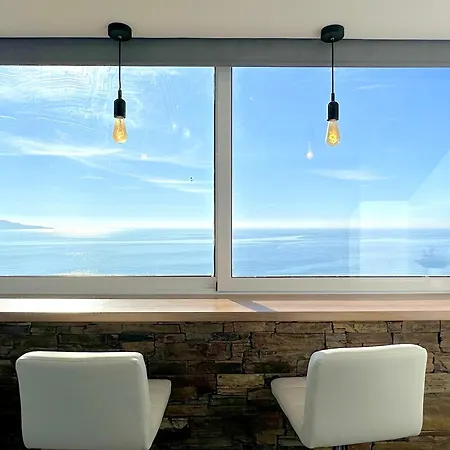 Panoramic D-luxe Apartment